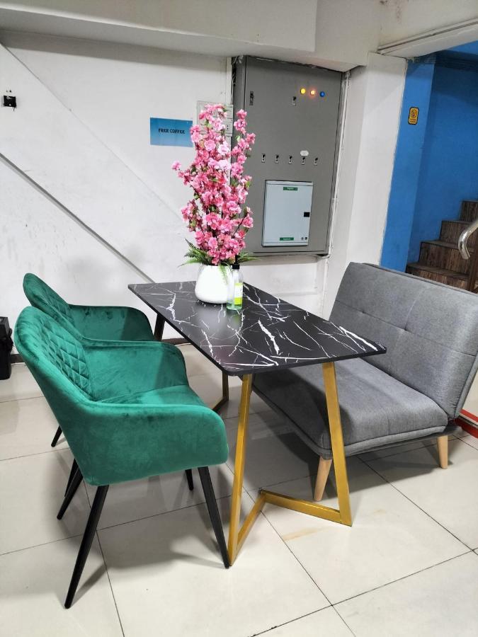 Uno Inn Bangkok Bagian luar foto